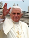 Ratzebene, äh, Benedikt XVI.